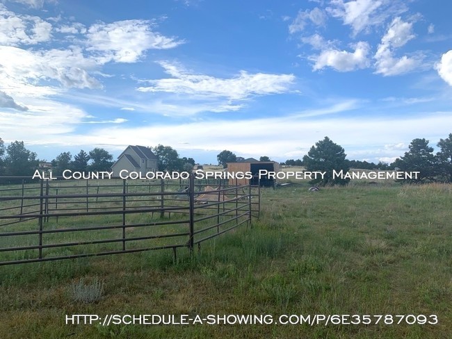Building Photo - Horse Property Remodeled on 2.5 acres