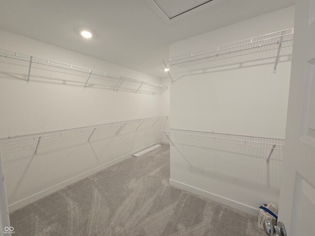 Building Photo - 5128 Summerton St