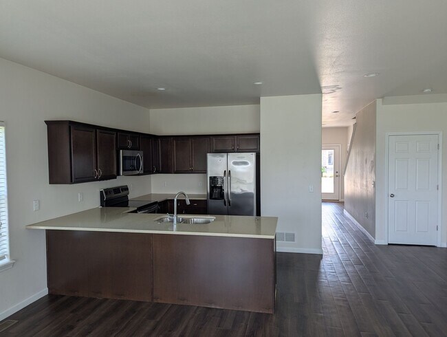 Building Photo - GAVS LLC