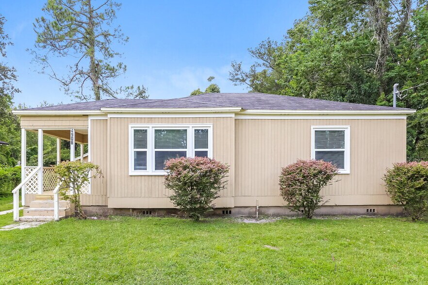 Primary Photo - 4908 Dundee Rd