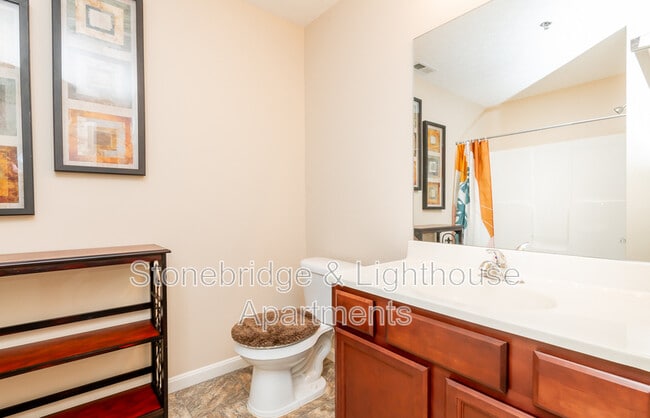 Building Photo - 201 Stonebench Cir