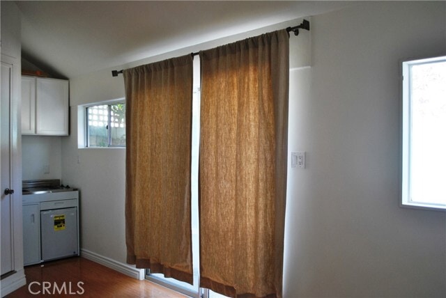 Building Photo - 168 Merrill Ave