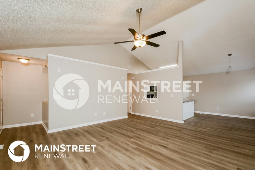 Building Photo - 86 Sommerset Dr