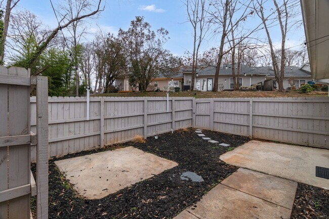 Building Photo - 1413 Grantland Pl