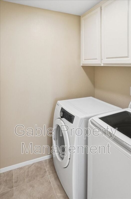 Building Photo - 23434 Abbey Glen Pl