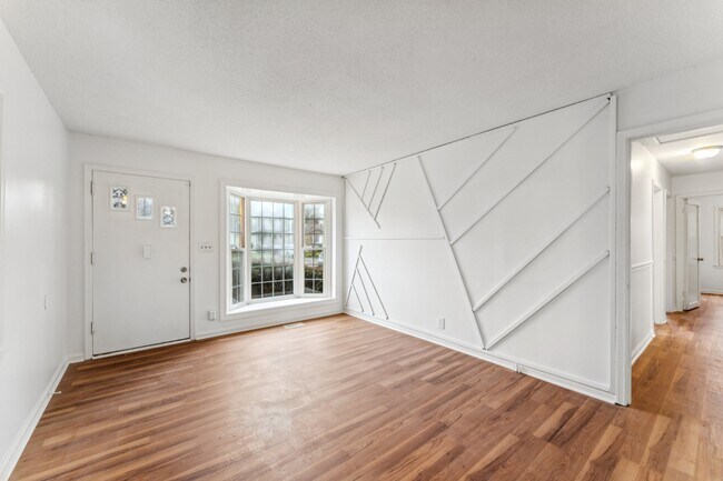 Building Photo - 417 Price Dr