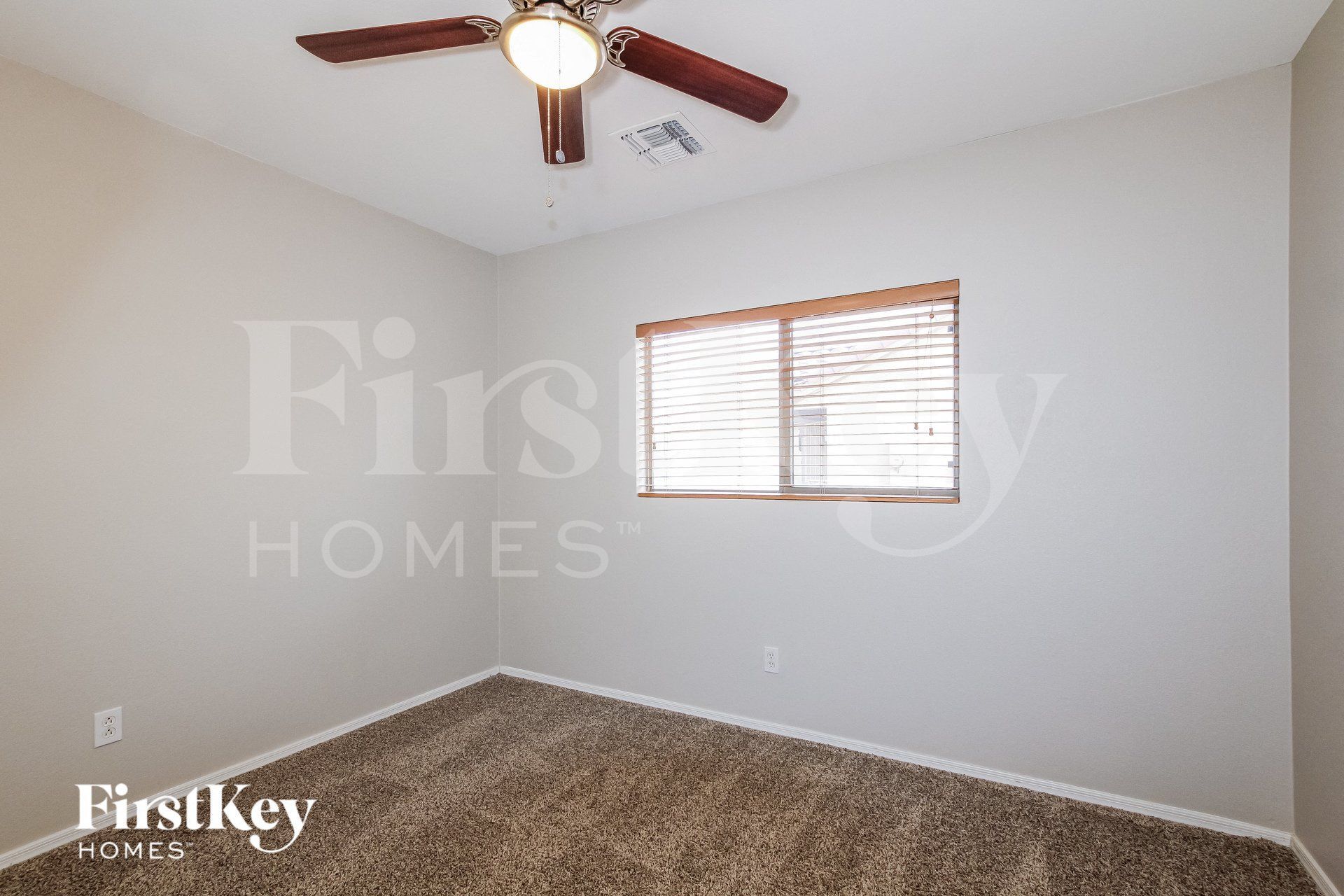 Building Photo - 15843 W Crocus Dr