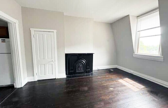 Building Photo - 2215-2217-2219 Ohio Avenue