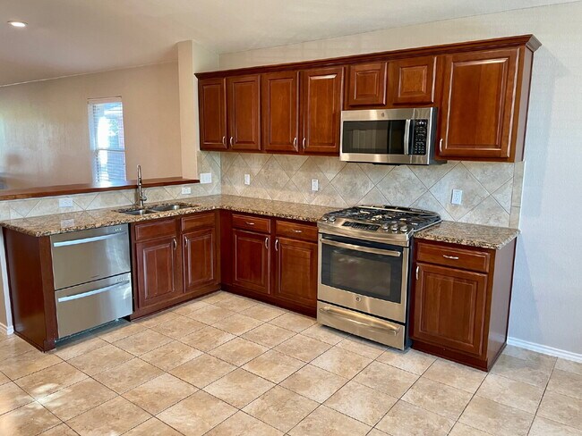 Building Photo - Charming 4-Bedroom Home in South Austin’s ...