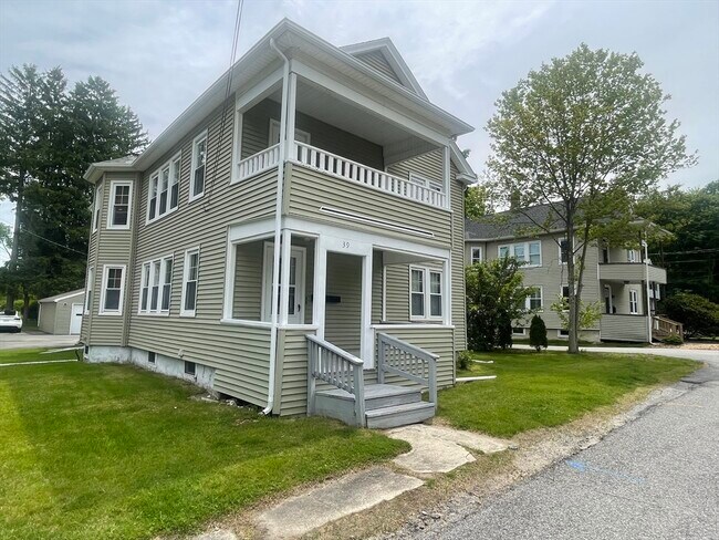Building Photo - 39 Brook St
