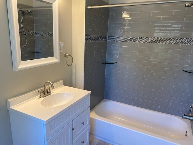 Building Photo - Quiet Cozy Northside Home for Rent