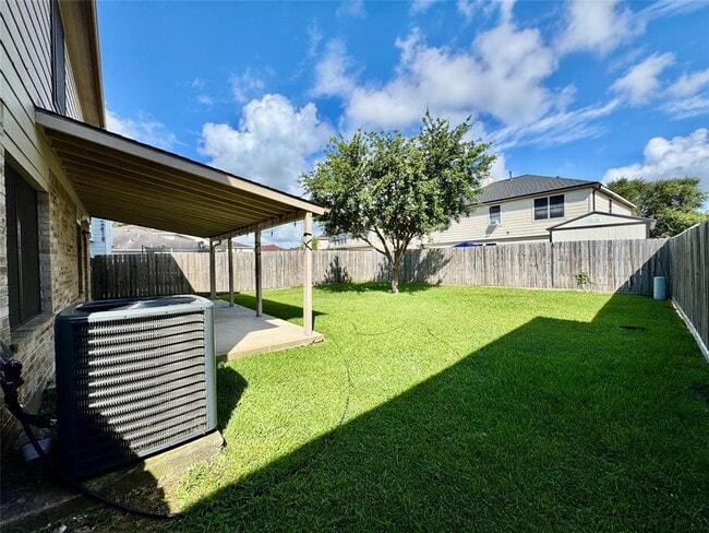 Building Photo - 21355 Claretfield Ct