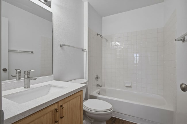 Building Photo - 2600 Autumn Blaze Ave