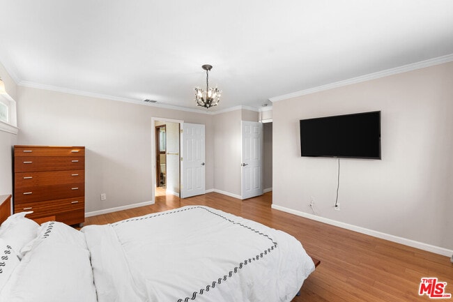 Building Photo - 18032 Mariner Dr