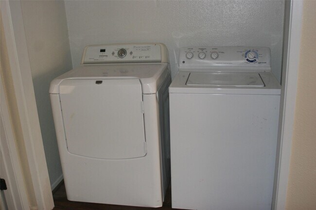 Building Photo - 16303 Lyons School Rd