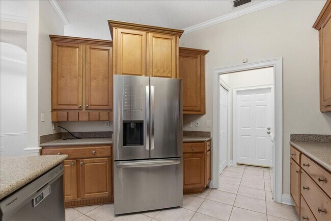 Building Photo - 525 Cullaro Ln