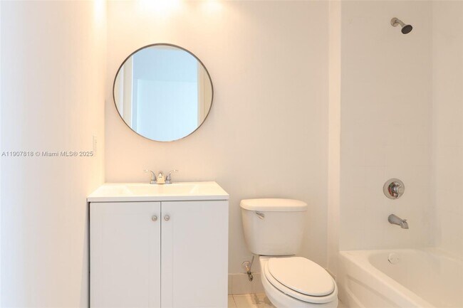 Building Photo - 2200 NE 4th Ave