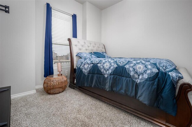 Building Photo - 18644 Groveton Blvd