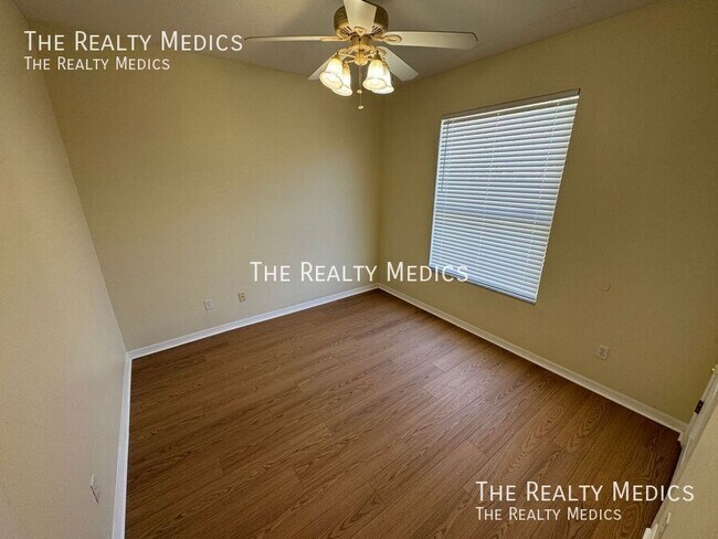 Building Photo - 7823 Fernleaf Dr