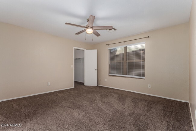 Building Photo - 10513 W Louise Dr