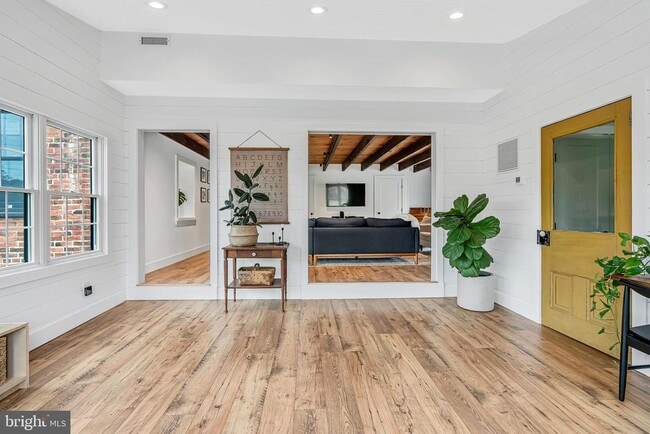 Building Photo - 2406 Upper Ridge Rd