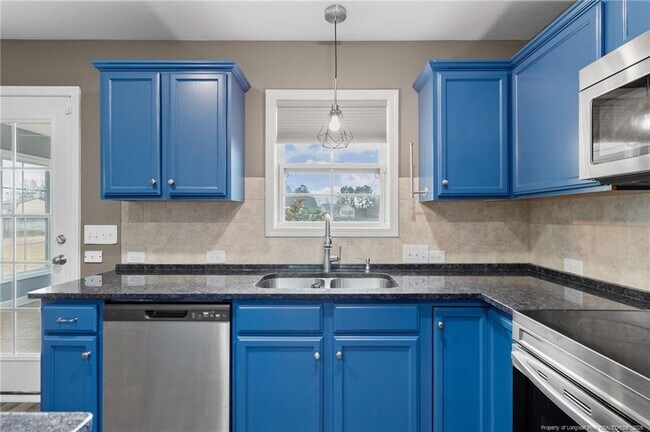 Building Photo - 269 Declaration Dr