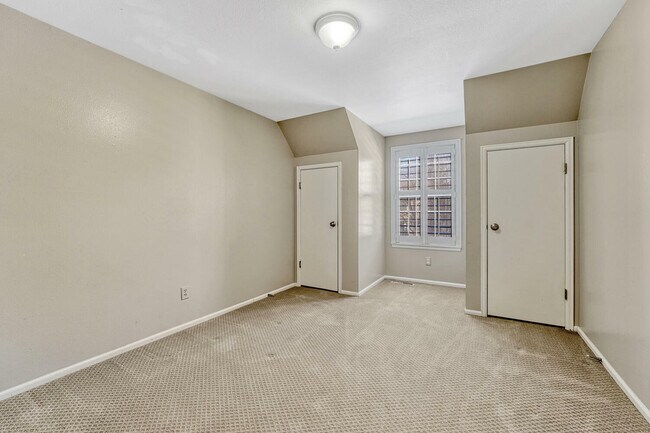 Building Photo - 7398 S Hudson Way