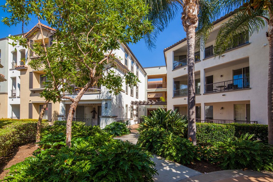 Elan Pacifico Encinitas 1100 Garden View Rd Encinitas CA 92024