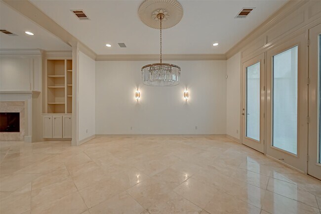 Building Photo - 109 Asbury St