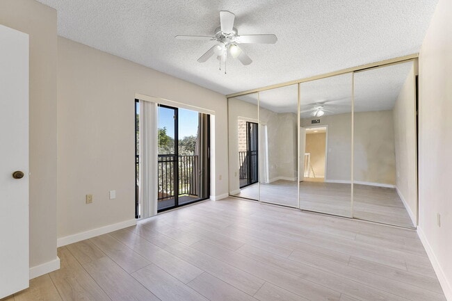 Building Photo - 2893 SW 22nd Cir