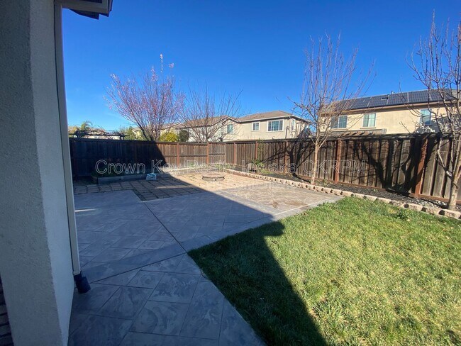 Building Photo - 18344 Spence Ave