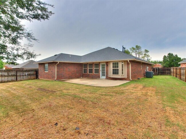 Building Photo - 21925 Homesteaders Rd