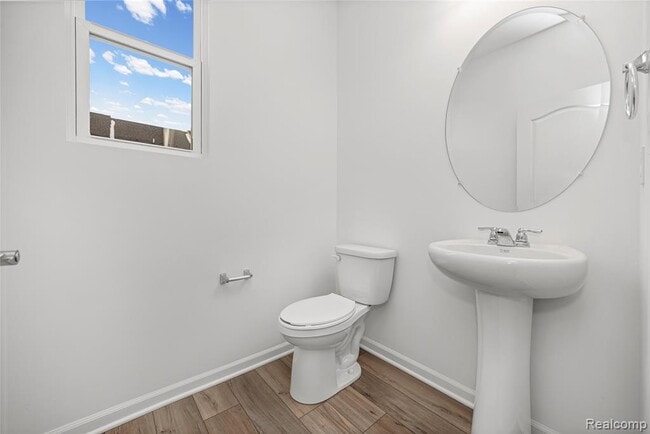 Building Photo - 43071 Atwood Ave