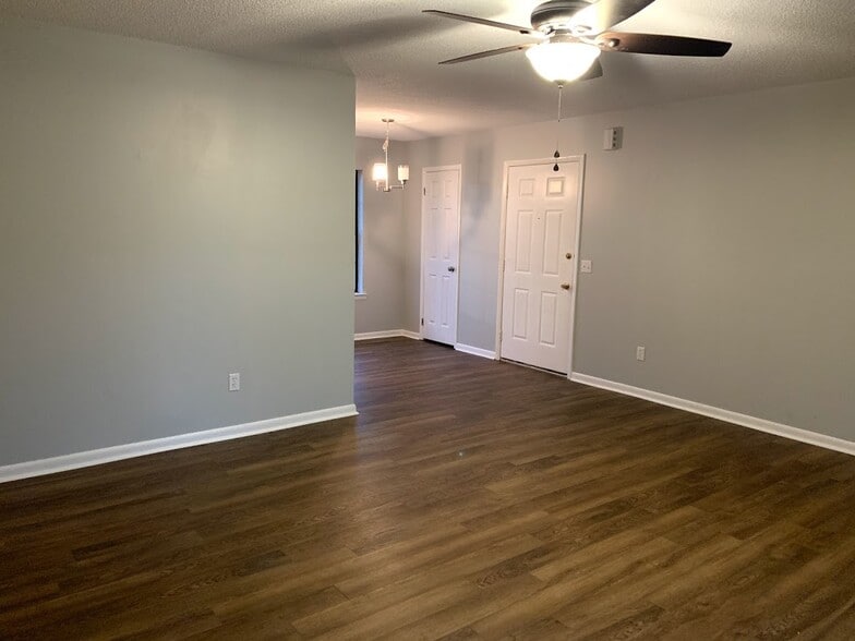 Building Photo - 1600 Rucker Blvd