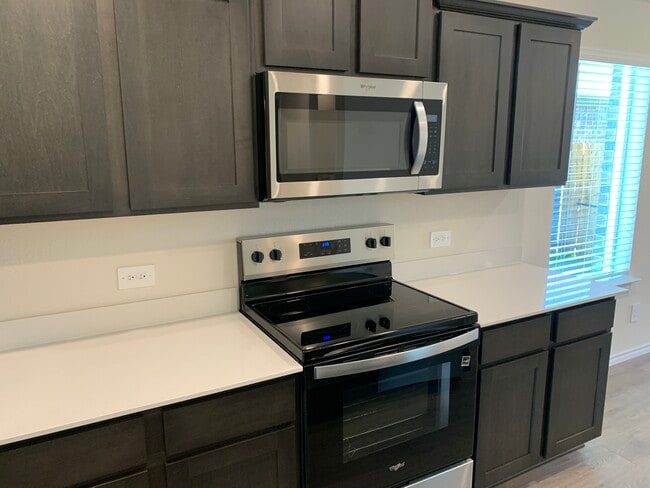 Building Photo - 3415 Rendezvous Wy