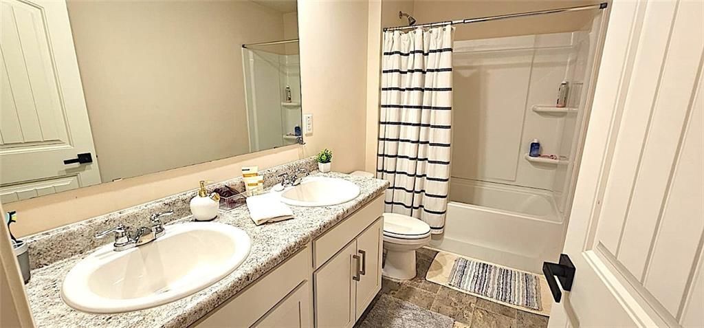 Building Photo - 404 Starbuck Parkway