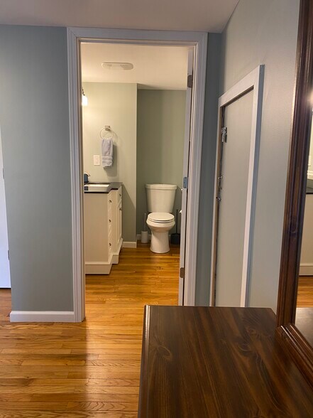 2nd level bedroom half bath - 710 Pine St