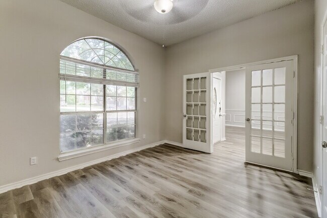 Building Photo - 602 Copeland Dr
