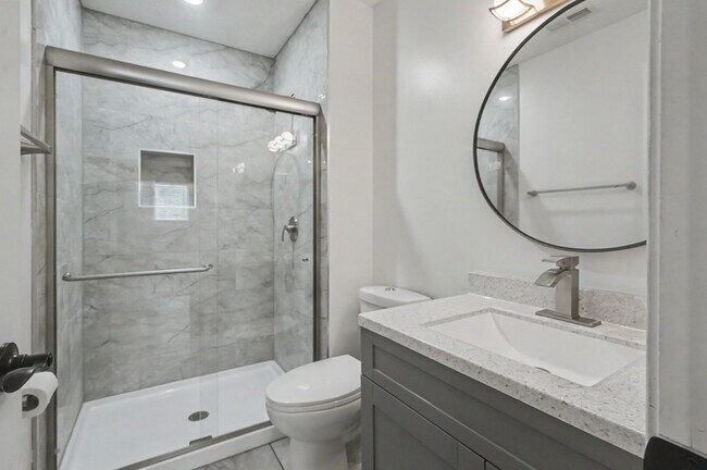Building Photo - 3412 Augusta Dr