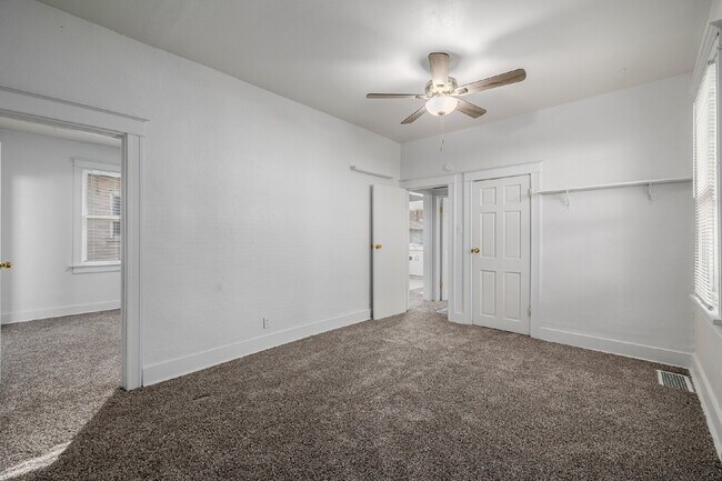 Building Photo - Cute Denver bungalow for rent