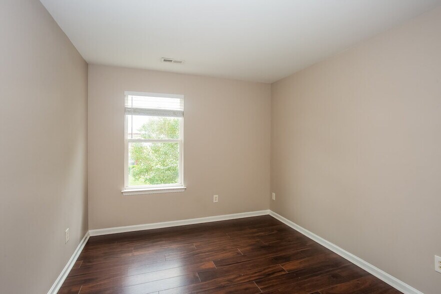 Building Photo - 11804 Kilrush Dr