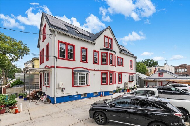 Building Photo - 87-13 135th St