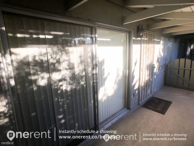 Building Photo - 597 Valley Forge Way