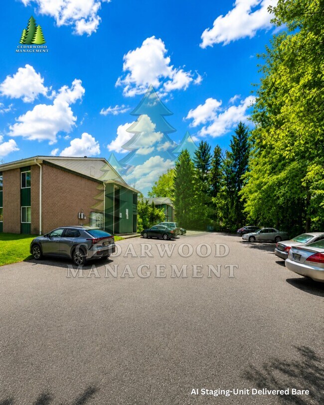 Building Photo - 967 1/2 Brittain Rd