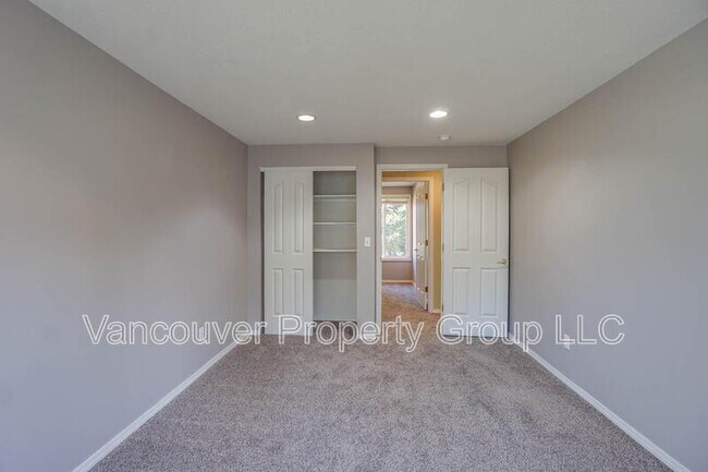 Building Photo - 2515 SE 173rd Pl