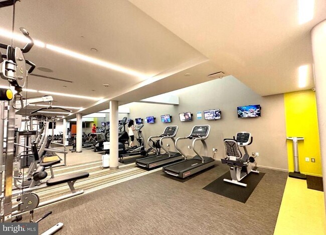 Building Photo - 8380 Greensboro Dr