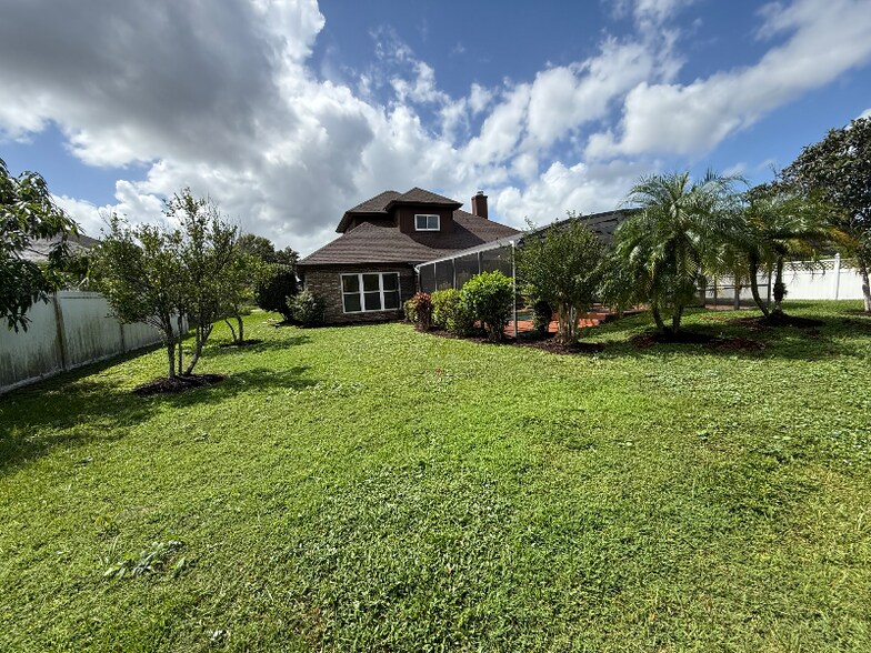 Building Photo - 2355 Abalone Blvd