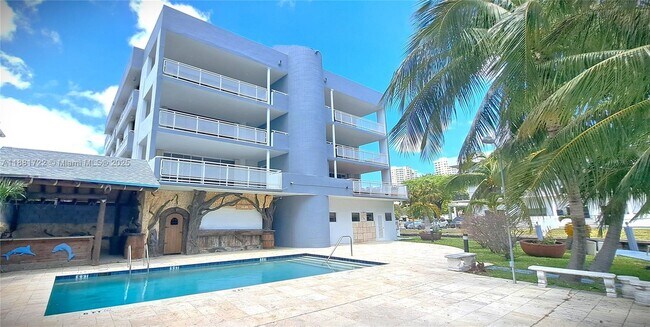 Building Photo - 468 Golden Isles Dr