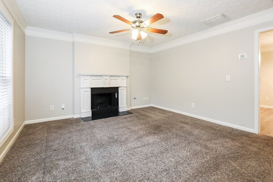 Building Photo - 4047 Riverside Pkwy