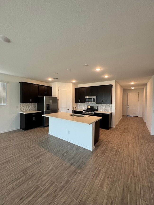 Building Photo - BRAND NEW HOME IN ALORAVITA IN PEORIA